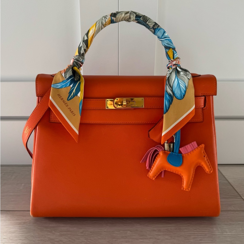 Hermes Kelly 32 Orange GHW